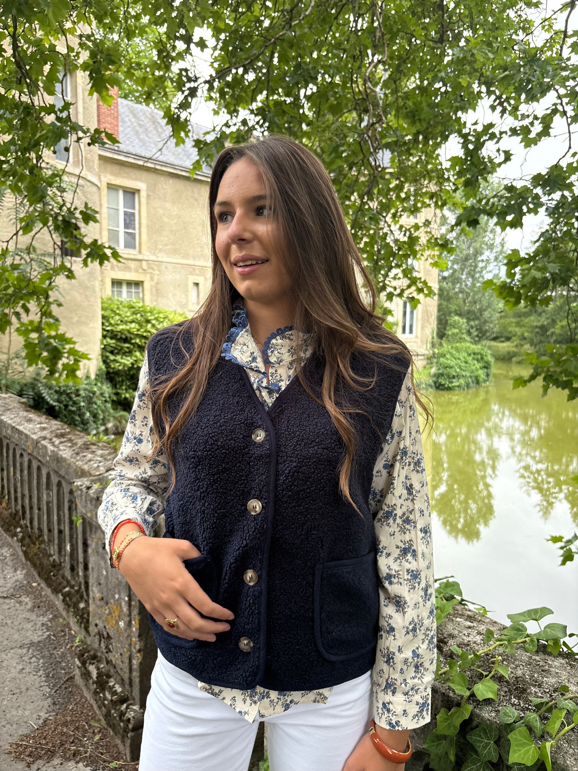 Gilet bleu à manches courtes
