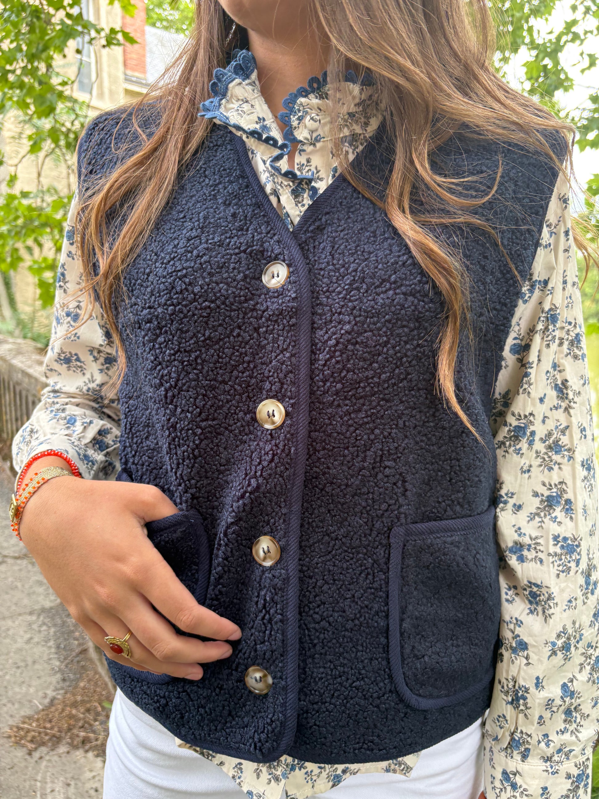 Gilet bleu à manches courtes